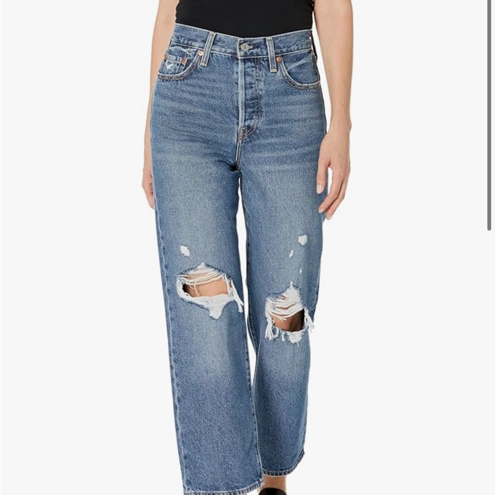 Levi size 26 rib cage straight ankle jeans